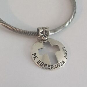 Silver Cross Engraved Fe Esperanza Amor Dangle Charm for Pandora Style Bracelet‎